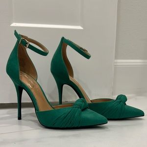 Jessica Simpson Green Suede Pumps